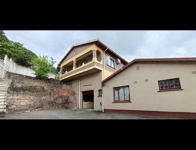 5 BEDROOM HOUSE FOR SALE IN KHARWASTAN